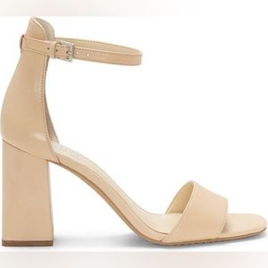 Vince Camuto Winderly sandal